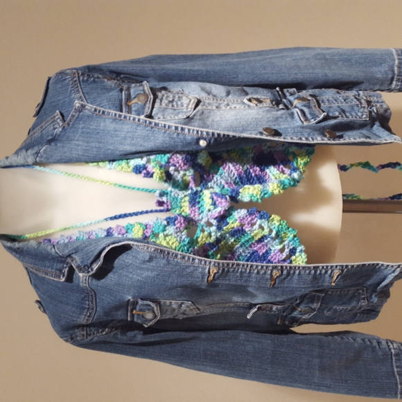 Butterfly top, hand crafted crochet, blue, green, purple NWOT - Picture 8 of 16